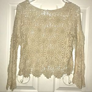 Crochet floral crop top 💕